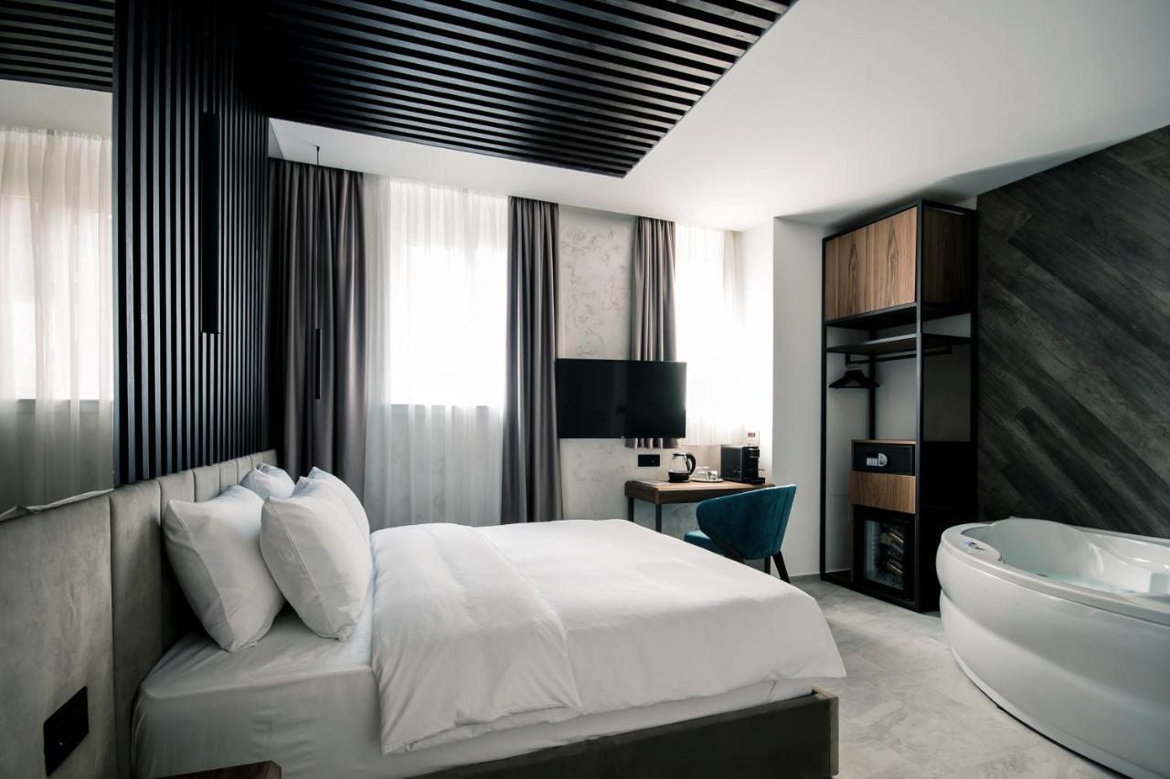 The Location Pensiune 4*